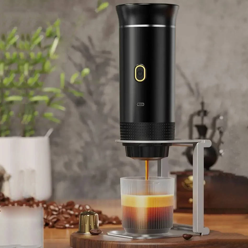 Przenośny ekspres do espresso i cappuccino – ładowany przez USB, ciśnienie 290 PSI