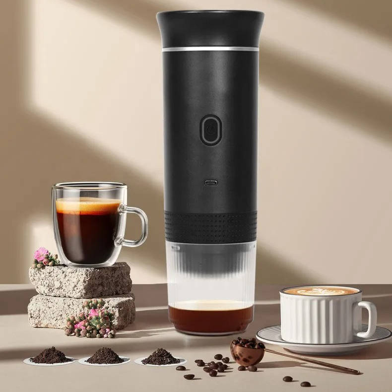 Przenośny ekspres do espresso i cappuccino – ładowany przez USB, ciśnienie 290 PSI