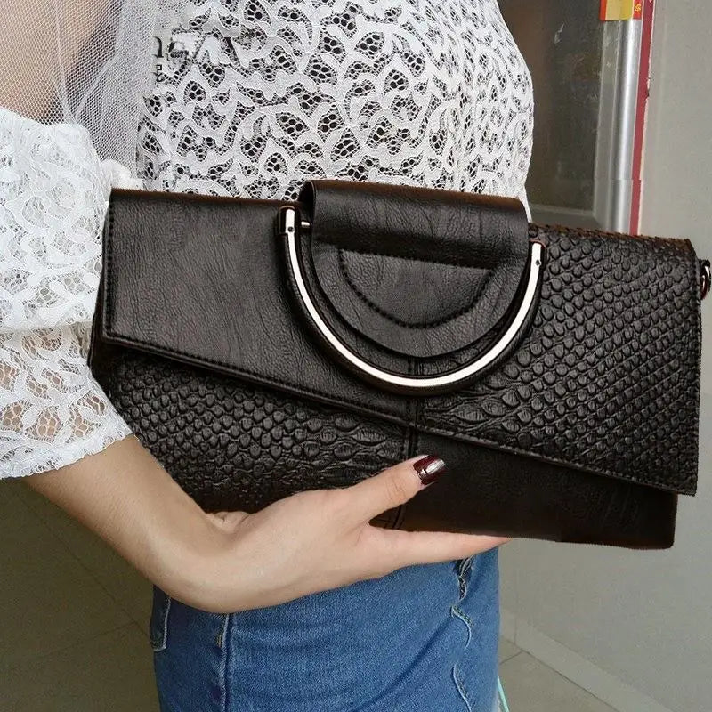 Celine™ - Elegancka czarna torebka o skórzanym wykończeniu