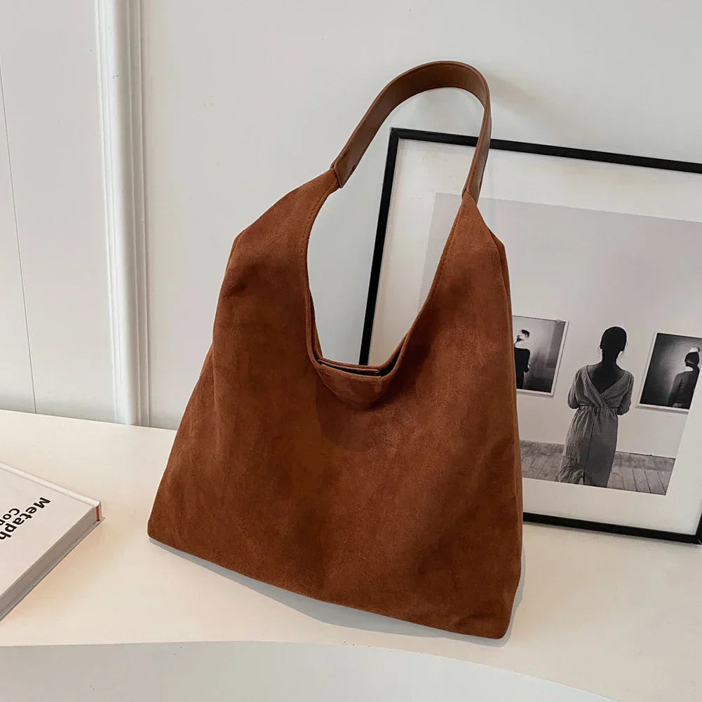 Freja™ – Elegancka, miękka torebka na ramię w zamszowym stylu