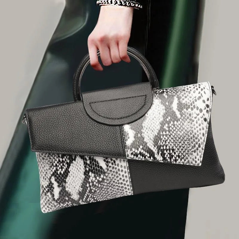 Celine™ - Elegancka czarna torebka o skórzanym wykończeniu