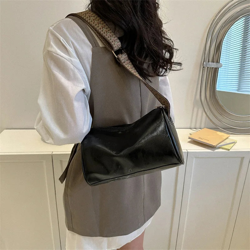 Trine™ | Vintage Skórzana Torebka Crossbody z Woven Paskiem Regulowanym